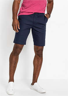 Bermuda tipo chino de corte regular