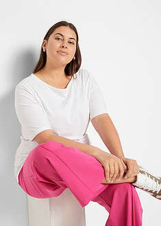 Camiseta con escote en U y media manga