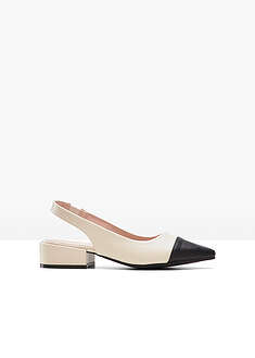 Zapatos con tacón plano y talón al descubierto