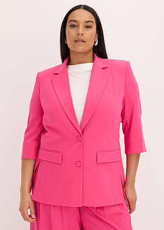 Americana con hombros marcados en tendencia