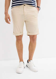 Bermuda tipo chino de corte regular