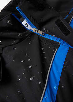 Chaqueta funcional impermeable con capucha desmontable