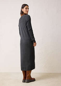 Vestido de punto de lana merina