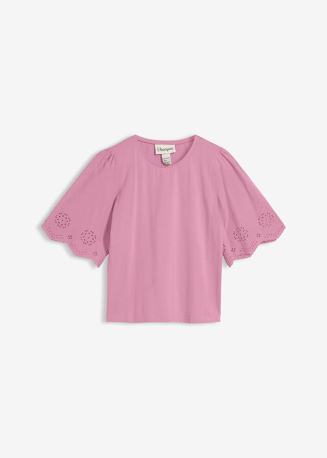 Camiseta con bordado calado