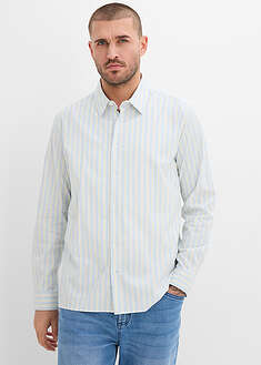 Camisa formal elástica con corte moderno que no requiere planchado
