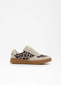Zapatillas con detalles animales