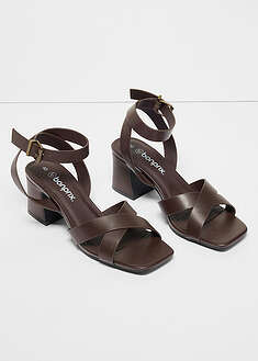 Sandalias con tacón grueso