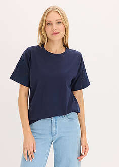 Camiseta con bordado calado
