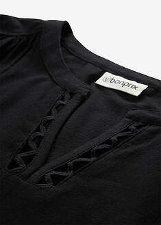 Camiseta con escote decorativo